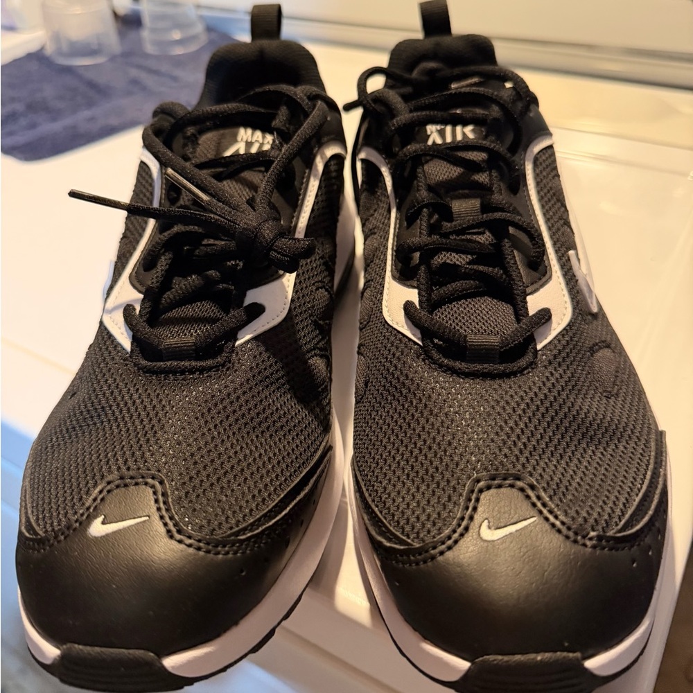 Nike Dual-Tone Black and White Athletic Shoes
